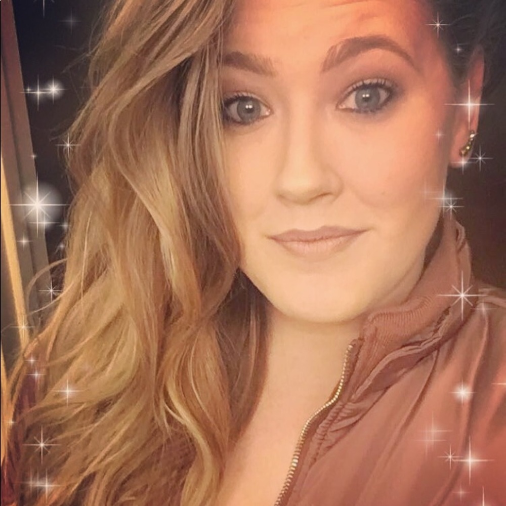 Meet your Posher, Kaitlyn